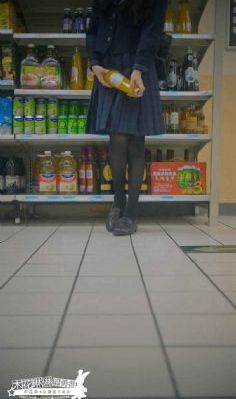 欧美女人年轻时_国产剧电影全集观看