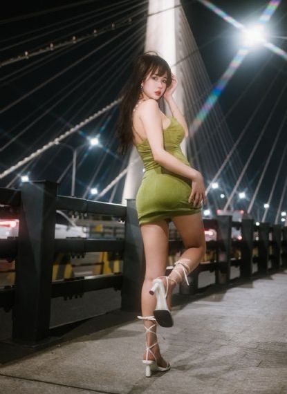 欧美在线播放小说_BD超清在线观看