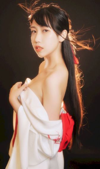 欧美头像男真人_DVD免费观看韩国