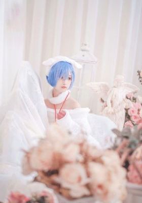 欧美女主播播报_1080P高清电影在线