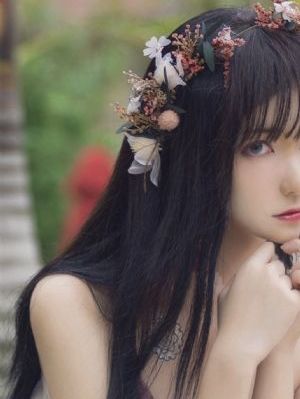 欧美女人情趣内衣图片_HD在线观看